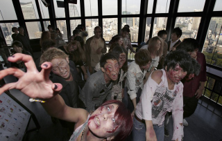 Illustration for article titled Here's What a Thousand Zombies Attacking Tokyo Looks Like